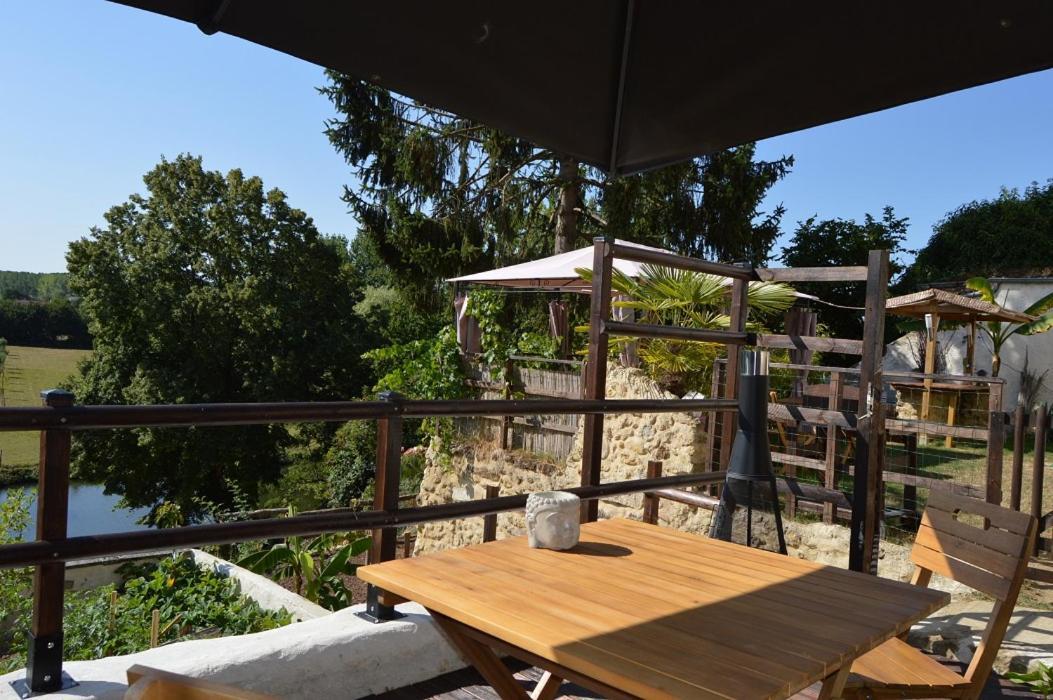 Le Cottage Belmontais, Maison Individuelle, Vue Panoramique Sur La Riviere Beaumont-sur-Sarthe Ngoại thất bức ảnh